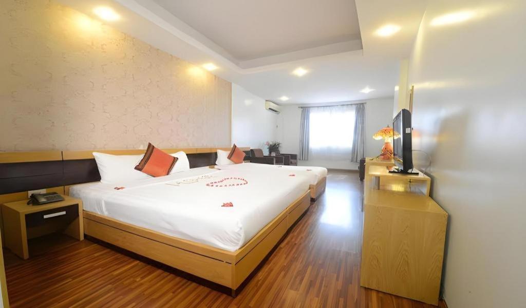 Hanoi Serenity Hotel 2 Buitenkant foto