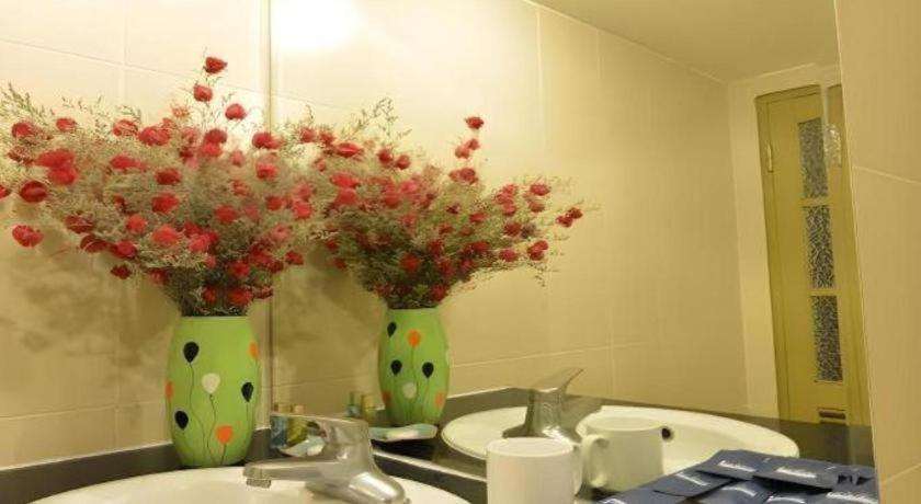 Hanoi Serenity Hotel 2 Buitenkant foto